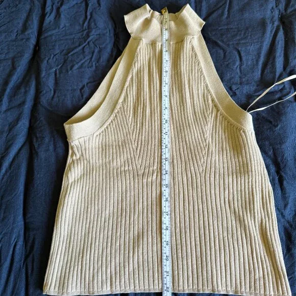 New, Banana Republic Ribbed Cutaway Tank - Picture 2 of 3